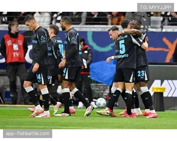 霍夫曼从门兴到勒沃库森之路：标志性球员的进化