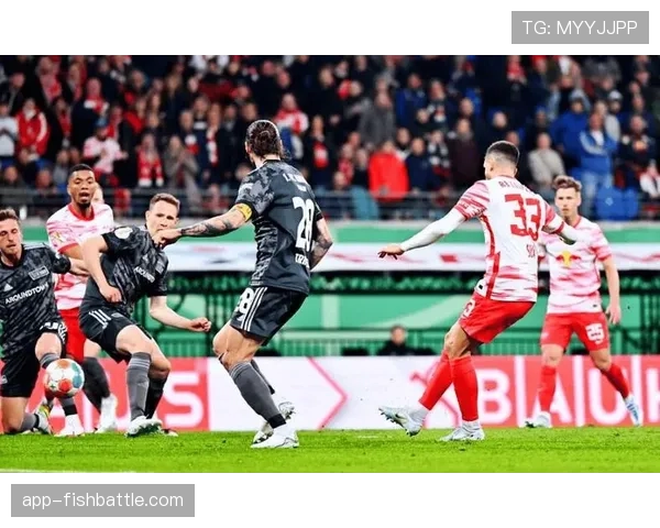 莱比锡红牛主场强势，迎战勒沃库森不败神话