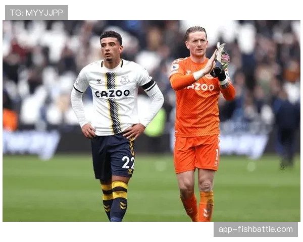 保级六分战：埃弗顿与卢顿的正面交锋，价值远超三分